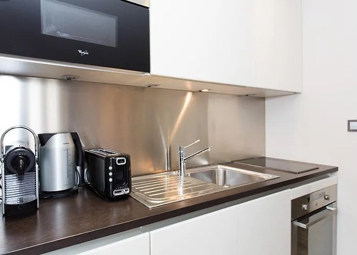 1 Bedroom In Front Of The Palais! * Cannes